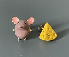 Brown Mouse And Cheddar Cheese Resin Stud Earrings New In Protective Pouch