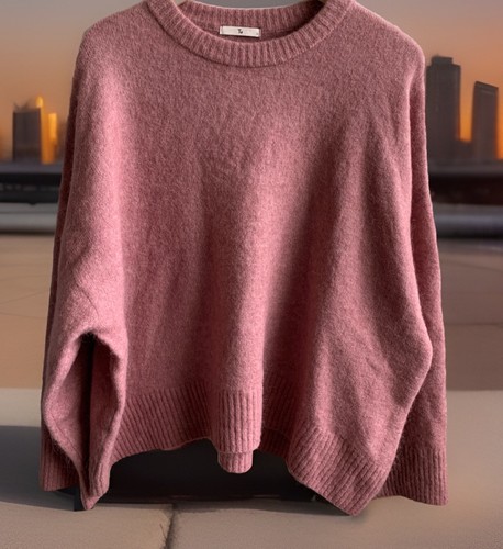 Gorgeous super soft alpaca - soft,