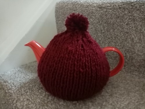 Hand knitted tea cosy - ,, fits
