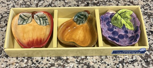 New home accents ceramic fruit - accents,