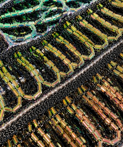 Black iridescent bugle bead - ab,