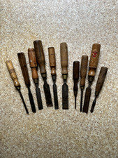Job lot (10) old / vintage wood chisels.