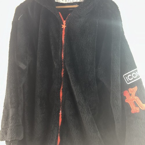 Kendall kylie zip - kylie,