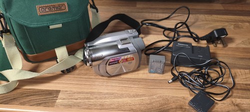 Panasonic vdr d300 1mp - 3.1mp, 10x