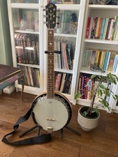 Six string guitar banjo 