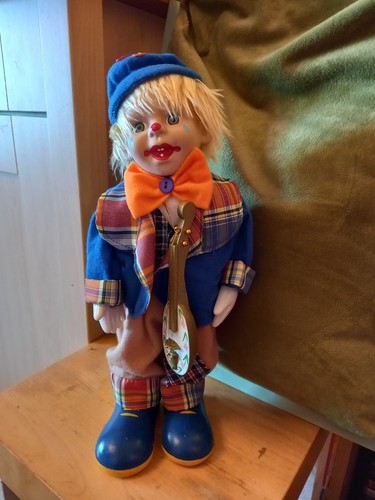 Vintage musical wind clown - musical,