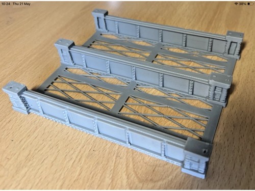 Twin gauge model railway - oo/ho,