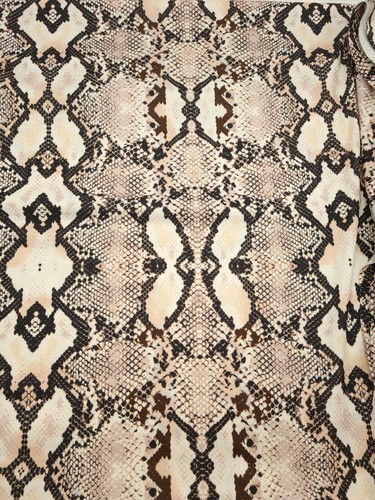Light pink peach snake - light,
