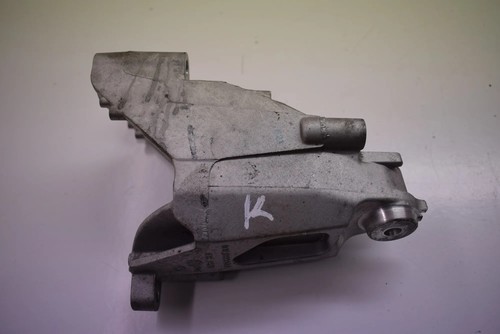 Crafter engine bracket left - bracket,