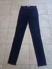 Ladies Levi's 721 high rise