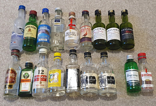 Mixed lot miniature spirit - mixed,