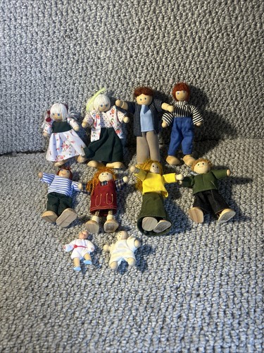 Wooden bendable dolls house - 10,