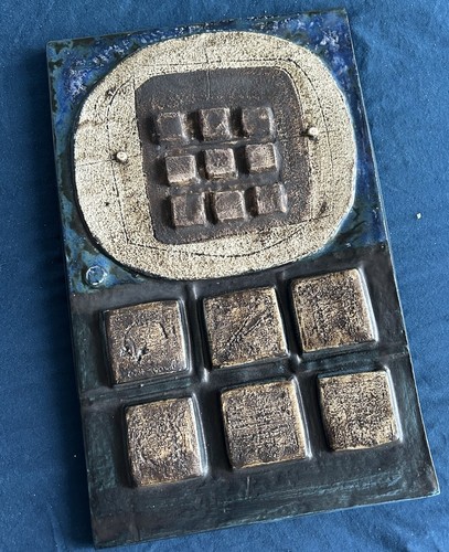 Rare early troika - early, pottery
