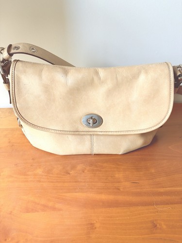 Coach c1069 f15170 flap - coach, legacy