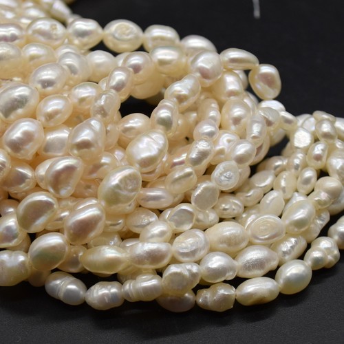 Freshwater baroque pearl - baroque,