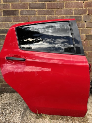 Genuine toyota yaris - yaris, mk3