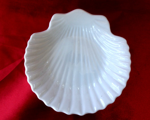 Good size white ceramic - good,
