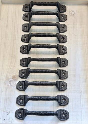 Fancy cast iron antique - 10,