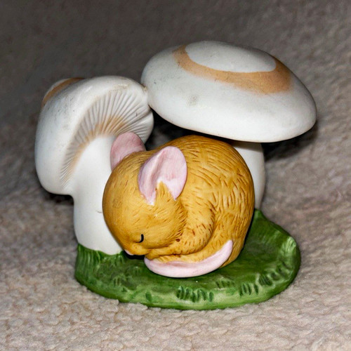 Franklin mint porcelain - mint,
