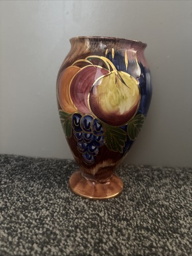 Antique vase oldcourt ware - vase.,
