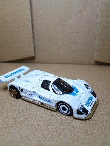 Hot wheels mazda 787b - wheels,