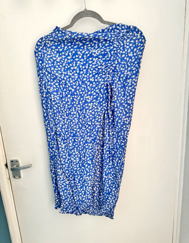 Blue white floral - &,