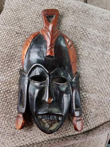 Small african carved wooden - carved,