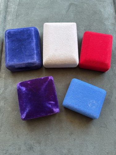 Job lot vintage - 5, velvet