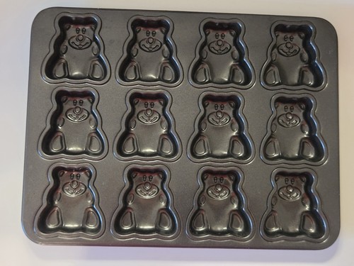 Holiday teddy bear cake - bear,