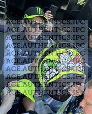Valentino rossi hand signed - valentino,