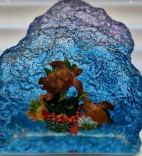 Aquatic Paperweight With Turtles ? Plastic, Unique