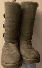 UGG BAILEY TRIPLE BUTTON