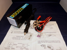 MAPLIN   NIKKAI  Power Inverter 300W Sine Wave USB Plug Adapter Caravan   UNUSED