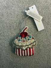 Monsoon Accessorize cupcake