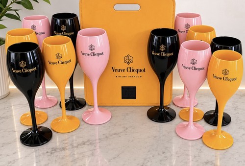 Veuve clicquot champagne - 🥂,