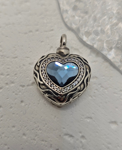 Sapphire crystal heart ashes - heart,