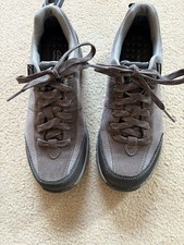 Clarks Women's Wave Walk Shoes Size 5