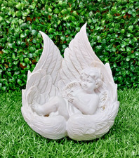 Angel in wings 16cm x 14cm x