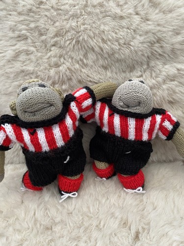 Hand knitted for tips - knitted, pg