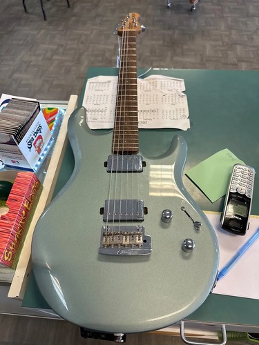 Sterling musicman luke - luke, gray