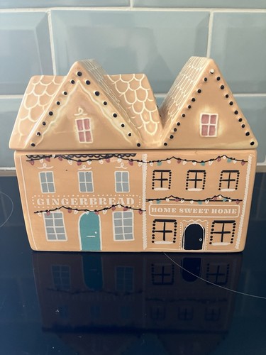 Next ceramic gingerbread house - next,
