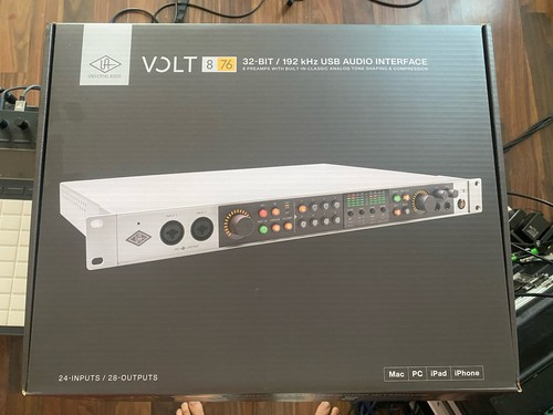 Universal audio volt 876 - universal,