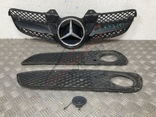 JOBLOT MERCEDES BENZ SLK Mk2 2008 Front Centre Grille 2493(4) A1718880260