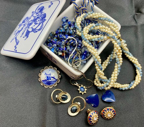 Vintage blue jewelry lot - lot, stone
