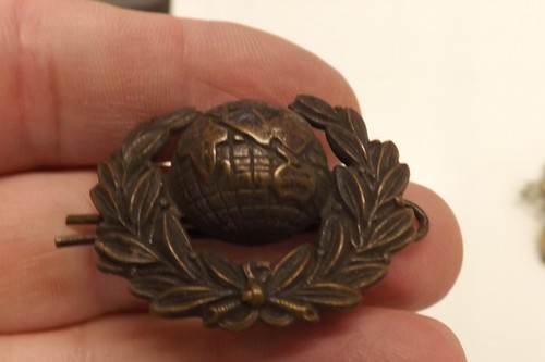 Military cap badge royal - military,