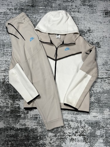 Nike tech fleece old season