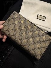 Authentic Gucci GG Supreme Bee