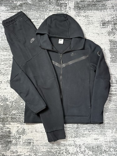 Nike tech fleece old - , season