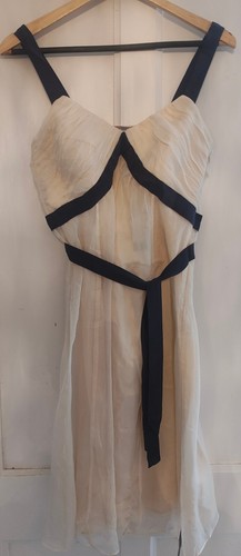 Gharani strok dress cream - dress:,