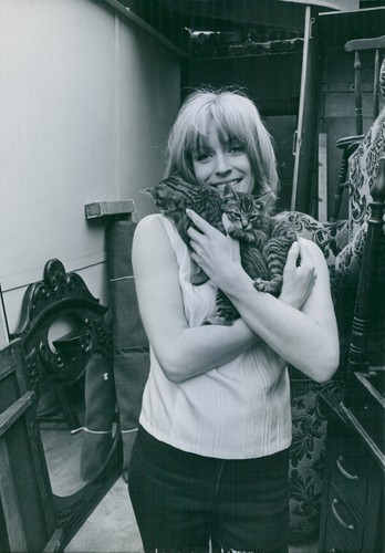 Suzy kendall 5 inch - 11", x